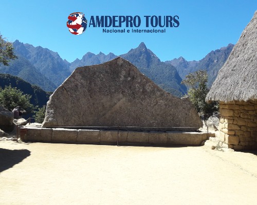 Roca Sagrada de Machu Picchu Cuzco.Amdepro Tours